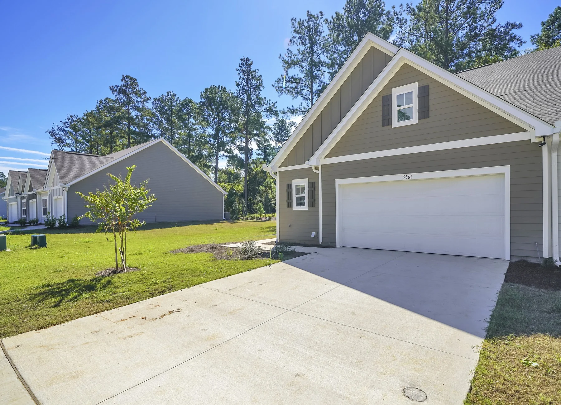 Villas with Garages